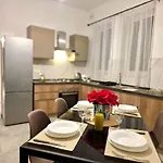Appartamento Solaria - Central Beachside 2Br In St Paul'S Bay *
