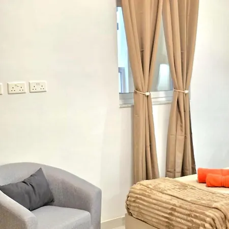 Solaria - Beachside 2br In * St. Paul's Bay