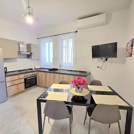 Solaria San Paul's Bay - Beachside Living - Location *